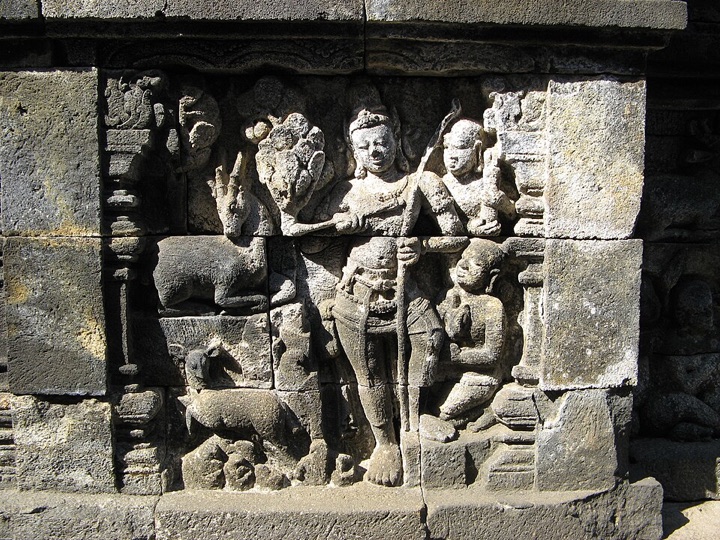 Reliéfní panel v galerii Borobuduru, neznámí javánští řezáči